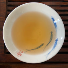 Load image into Gallery viewer, 2021 Winter FengHuang DanCong "Xue Pian - Ya Shi Xiang" (Snowflake - Duck Poop Fragrance) A++++ Grade Oolong, Medium-Roasted, Loose Leaf Tea, Chaozhou