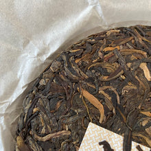 Load image into Gallery viewer, 2018 DC &quot;Chun Hui&quot; (Spring Sunshine- Mengsong Big Tree) 150g Cake Puerh Sheng Cha Raw Tea