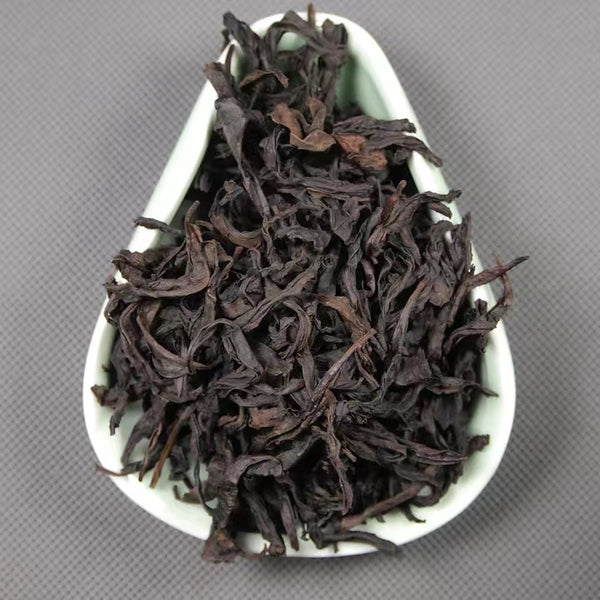 Oolong "Wu Yi Yan Cha" or "Wuyi Yancha / Rock Tea / Cliff Tea" (from China Tea Book)