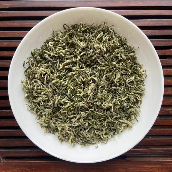 Green Tea "Dong Ting - Bi Luo Chun" or "Biluochun" (from China Tea Book)