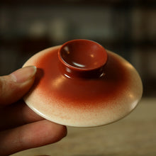 Cargar imagen en el visor de la galería, Coral Red Glaze Gaiwan (150ml) and Tea Cup Set