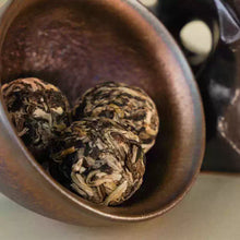 Load image into Gallery viewer, 2025 XiaGuan &quot;Yue Guang · Bai Cha&quot; (Moonlight · White Tea) Dragon Ball 160g Bai Cha White Tea