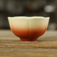 Cargar imagen en el visor de la galería, Coral Red Glaze Gaiwan (150ml) and Tea Cup Set