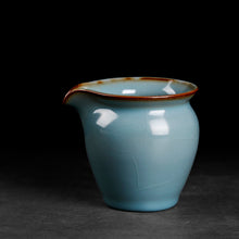 Laden Sie das Bild in den Galerie-Viewer, &quot;Ru Yao&quot; Kiln Porcelain, Gaiwan 120ml, Cup 100ml, Pitcher 220ml, Strainer