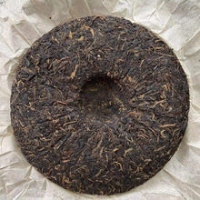 Load image into Gallery viewer, 1999 FuHai 7536 Cake 357g Puerh Raw Tea Sheng Cha - photo 2