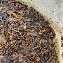 Load image into Gallery viewer, 2004 ChangTai Chang Tai Hao - Ye Sheng Ji Pin - Bu Lang ( Wild Premium - Bulang) - photo 10