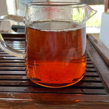 Laden Sie das Bild in den Galerie-Viewer, 2004 LaoTongZhi Gao Shan Cha Bing (High Mountain Tea Cake) 400g Puerh Sheng Cha  - photo 10