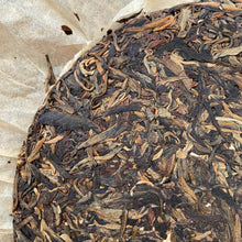 Load image into Gallery viewer, 2005 ChunCheng Yi Wu Chun Jian (Yiwu Spring Bud) Cake 400g Puerh Raw Tea Sheng C - photo 6