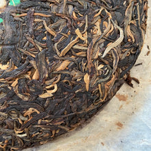 將圖片載入圖庫檢視器 2006 KingTeaMall Yi Wu Zheng Shan (Yiwu Mountain) Cake 357g Puerh Raw Tea Sheng  - photo 5