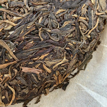 Load image into Gallery viewer, 2006 PengCheng Bai Cai - Sheng Tai Qiao Mu (Cabbage - Organic Arbor Tree) Cake 3 - photo 8