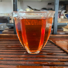 Cargar imagen en el visor de la galería, 2006 ShuangXiHu Bu Lang Gu Shu (Bulang Old Tree - 100%) Cake 357g Puerh Sheng Ch - photo 10