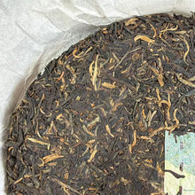 Load image into Gallery viewer, 2011 DaYi "7542" Cake 357g Puerh Sheng Cha Raw Tea (Batch 101) - king tea mall 