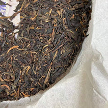 Laden Sie das Bild in den Galerie-Viewer, 2013 DaYi Gao Shan Yun Xiang (High Mountain Aroma &amp; Imagery) Cake 357g Puerh She - photo 7