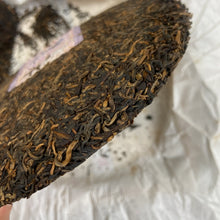 Load image into Gallery viewer, 2014 DaYi Meng Hai Zhi Xing (Star of Menghai) Cake 357g Puerh Shou Cha Ripe Tea - photo 6