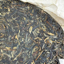 Load image into Gallery viewer, 2014 XiaGuan "FT Qiao Mu Lao Shu - Liu Xing Kong Que" (FT Arbor Old Tree - 6 Star Peacock) Cake 357g Puerh Sheng Cha Raw Tea - king tea mall