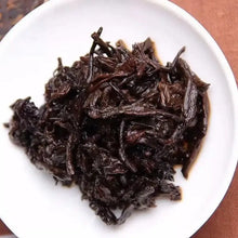 Charger l'image dans la galerie, 2017 LaoTongZhi Chun Xiang Bing Cha (Mellow Fragrant Cake) 357g Puerh Ripe Tea S - photo 6