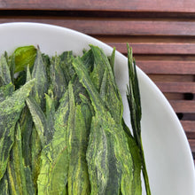 Load image into Gallery viewer, 2023 Early Spring Tai Ping Hou Kui (Taiping Houkui / Kowkui) A+++ Grade, Green T - photo 4