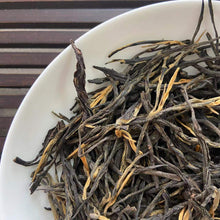 Load image into Gallery viewer, 2025 Black Tea Song Zhen (Pine Like Needle - 1 Bud 2 Leaves) A Grade, Loose Leaf - photo 2