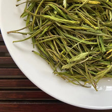 Load image into Gallery viewer, 2024 Early Spring An Ji Bai Cha (AnJi BaiCha) A+ Grade Green Tea, ZheJiang Provi - photo 4
