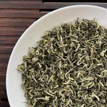 將圖片載入圖庫檢視器 2024 Early Spring Bi Luo Chun (DongTing BiLuoChun) A++++ Grade Green Tea, JiangS - photo 2