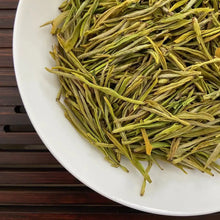 Load image into Gallery viewer, 2024 Early Spring Huang Jin Ya(Golden Bud - Rich in Amino Acid) A++++ Grade, Gre - photo 3
