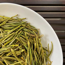 Load image into Gallery viewer, 2024 Early Spring Huang Jin Ya(Golden Bud - Rich in Amino Acid) A++++ Grade, Gre - photo 5