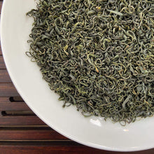 Load image into Gallery viewer, 2024 Early Spring Yun Wu (Yunwu / Cloud Fog) A+++ Grade Green Tea - photo 3