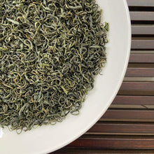Load image into Gallery viewer, 2024 Early Spring Yun Wu (Yunwu / Cloud Fog) A+++ Grade Green Tea - photo 4