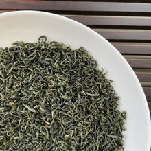 Load image into Gallery viewer, 2024 Early Spring Yun Wu (Yunwu / Cloud Fog) A+++ Grade Green Tea - photo 5