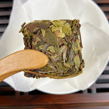 Load image into Gallery viewer, 2025 Autumn Zhang Ping - Shui Xian Light-Roasted A++ Grade Zhangping Oolong Tea - photo 4