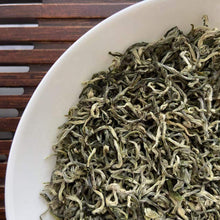 Load image into Gallery viewer, 2025 Early Spring Bi Luo Chun (DongTing BiLuoChun) A++++ Grade Green Tea, JiangS - photo 2
