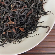 Load image into Gallery viewer, 2025 Early Spring Black Tea Ye Sheng - Shai Hong (Wild Tea - Sun Dried), A++ Gra - photo 3