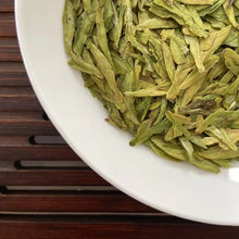 Load image into Gallery viewer, 2025 Early Spring Long Jing (Dragon Well) A+++ Grade Green Tea, ZheJiang Provinc - photo 3