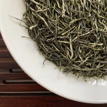 Load image into Gallery viewer, 2025 Early Spring Mao Jian (Maojian) A+++ Grade, Loose Leaf Green Tea. - photo 3