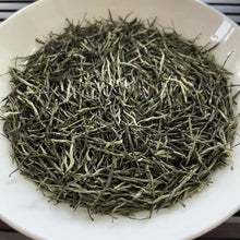 Load image into Gallery viewer, 2025 Early Spring Mao Jian (Maojian) A+++ Grade, Loose Leaf Green Tea. - photo 6