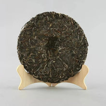 Load image into Gallery viewer, 2025 Xiaguan "Bing Dao Ling Yun" (Spirit of BingDao - 5 Villages of DiJie + NanPo + BingDaoLaoZhai + BaWai + NuoWu) Cake 357g Puerh Raw Tea Sheng Cha - King Tea Mall - photo 3