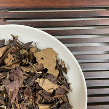 Load image into Gallery viewer, 2002 Sea Dyke - White Tea &quot;Shou Mei&quot; (Shoumei / Sow Mee / Longevity Eyebrow) Loose Leaf, 100g/Box, Bai Cha, Fujian
