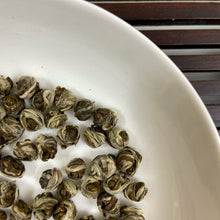 Load image into Gallery viewer, 2025 Spring Green Tea &quot;Mo Li Hua Cha - Zhu Cha&quot; (Jasmine Flower - Gunpowder / Pearl Tea) A+++ Grade, Lv Cha, Zhejiang Province.
