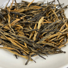 Load image into Gallery viewer, 2026 Black Tea Song Zhen - Tou Chun - Te Ji (Pine Like Needle - Early Spring - S - photo 6
