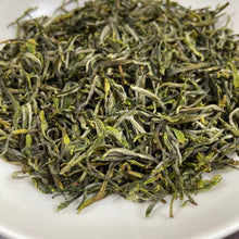 Load image into Gallery viewer, 2026 Early Spring Huang Shan Mao Feng - 1 Ji (HuangShan MaoFeng - Grade 1) A++++ - photo 6