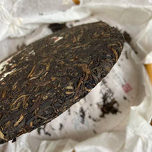 Load image into Gallery viewer, 2014 XiaGuan "8653" 357g Puerh Sheng Cha Raw Tea
