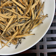Load image into Gallery viewer, 2026 Spring Black Tea "Da Jin Zhen" (Giant Golden Needle - Golden Bud) A Grade, Loose Leaf Tea, Dian Hong, FengQing, Yunnan