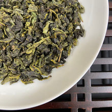Laden Sie das Bild in den Galerie-Viewer, 2026 Spring "Zheng Wei - Tie Guan Yin" (Traditional Style Tieguanyin) A++ Grade TieGuanYin Oolong Tea, XiangHua Town