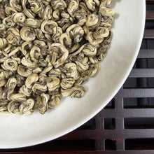 Load image into Gallery viewer, 2026 Green Tea "Mo Li Hua Cha - Yu Luo" ( Jasmine Flower - Jade Snail ) A+++ Grade, Lv Cha