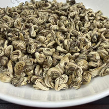 Load image into Gallery viewer, 2026 Green Tea "Mo Li Hua Cha - Yu Luo" ( Jasmine Flower - Jade Snail ) A+++ Grade, Lv Cha