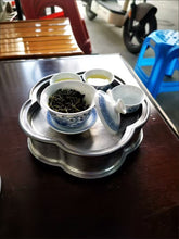 Carica l'immagine nel visualizzatore di Gallery, Yan Ji Li "Mei Hua" (Plum Blossom) Handmade Tin Tea Tray / Saucer / Board — Chaozhou Gongfu Teaware