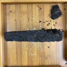 Carica l'immagine nel visualizzatore di Gallery, 2007 DaYi "Sun Ke Shu Zhuan" (Bamboo Ribe Brick) Tuo 250g Puerh Shou Cha Ripe Tea