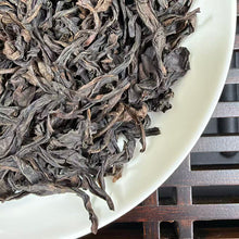 Laden Sie das Bild in den Galerie-Viewer, [Sep 23. 2026 Updated] 2026 Spring "BAI RUI XIANG" (Hundred Daphne) Medium-heavy Roasted (A+++++ Grade) Wuyi Yancha Oolong Tea