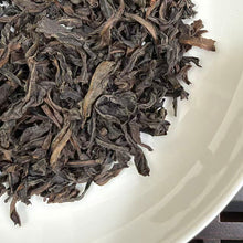 Laden Sie das Bild in den Galerie-Viewer, [Sep 26. 2026 Updated] 2026 Spring "Da Hong Pao" (Big Red Robe) Medium-heavy Roasted S+ Grade Wuyi Yancha Oolong Tea