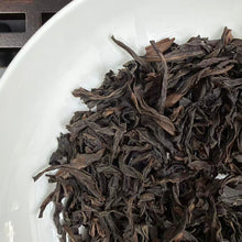 Laden Sie das Bild in den Galerie-Viewer, [Sep 26. 2026 Updated] 2026 Spring "Da Hong Pao" (Big Red Robe) Medium-heavy Roasted S+ Grade Wuyi Yancha Oolong Tea